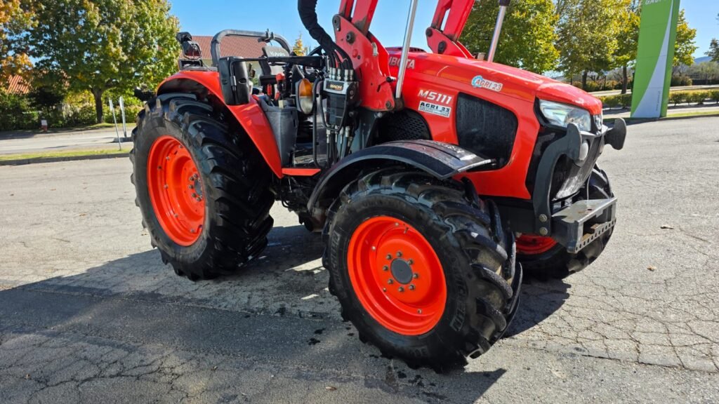 Kubota M5111 — fotografia 1